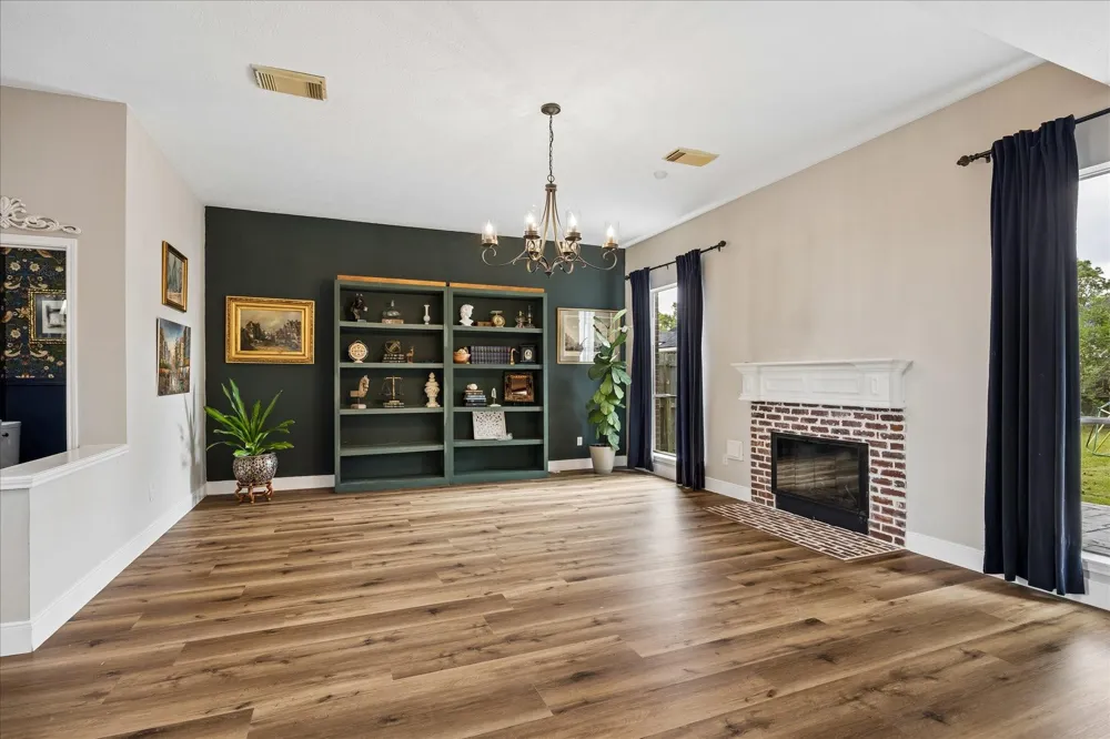 3607 Pine Chase Drive Pearland, TX 77581