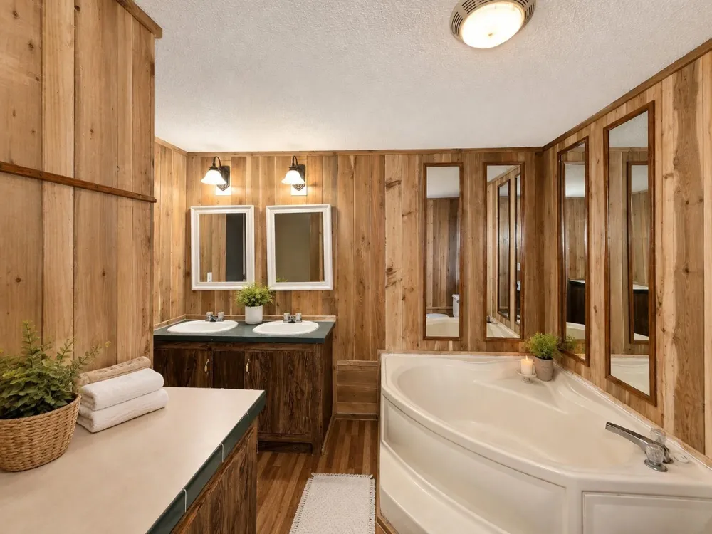 344 Holmes Road Onalaska, TX 77360