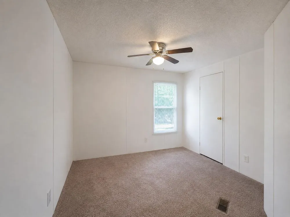 344 Holmes Road Onalaska, TX 77360