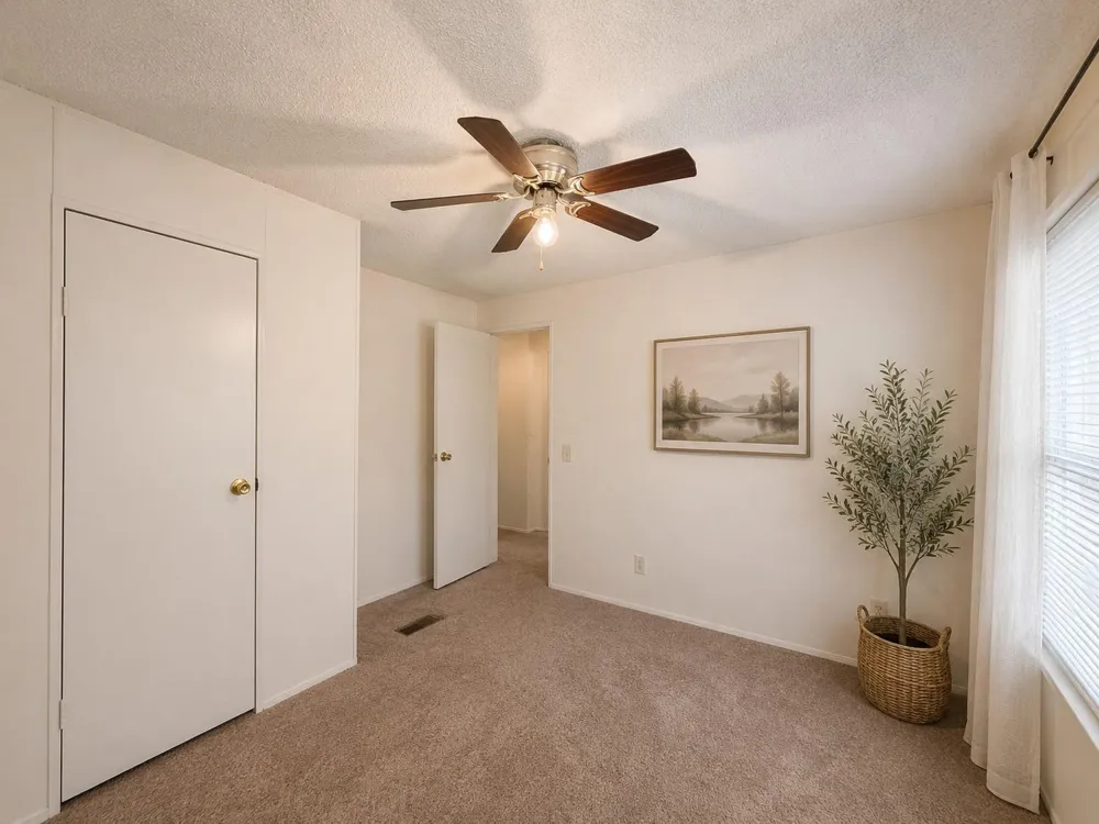 344 Holmes Road Onalaska, TX 77360