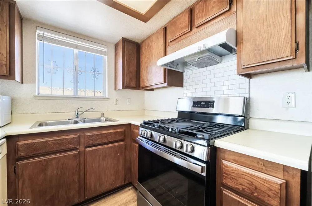 439 Sunburst Drive Henderson, NV 89002