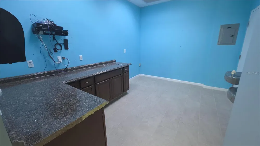 1901 S JOHN YOUNG PARKWAY #104 Kissimmee, FL 34741
