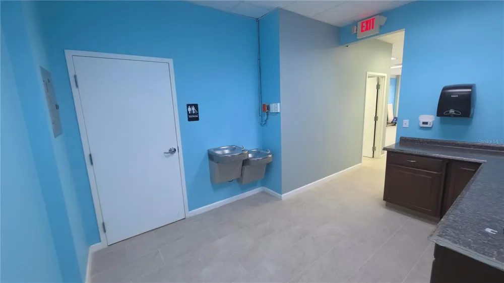 1901 S JOHN YOUNG PARKWAY #104 Kissimmee, FL 34741