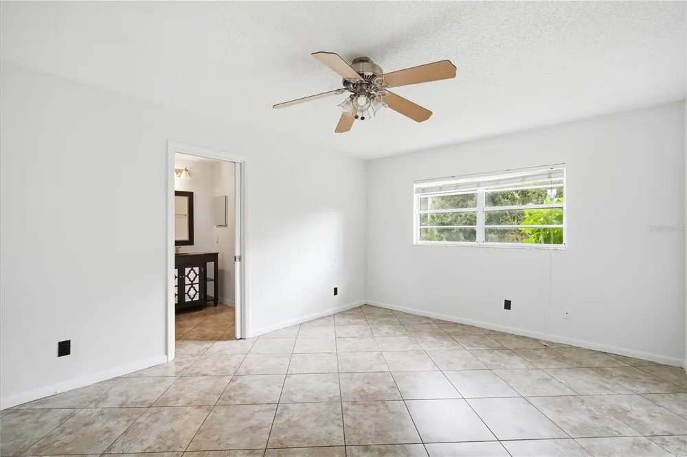 24724 SILVERSMITH DRIVE Lutz, FL 33559
