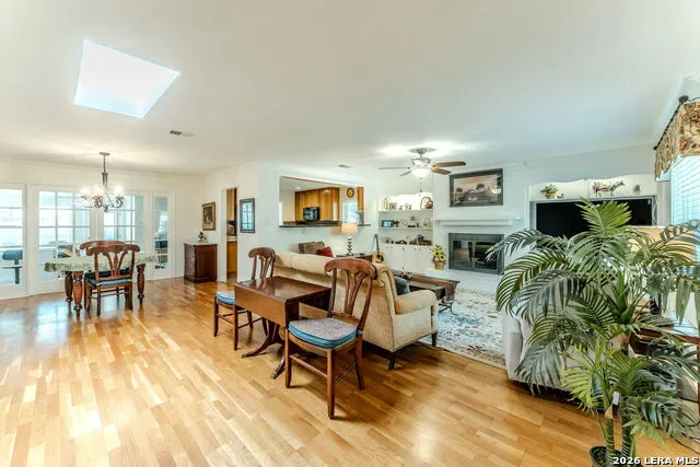 1618 NEW BOND ST San Antonio, TX 78231