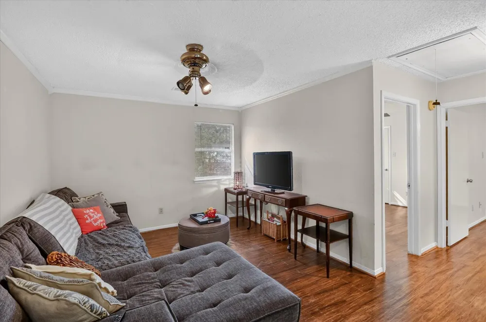 4614 Sunshine Drive Sugar Land, TX 77479