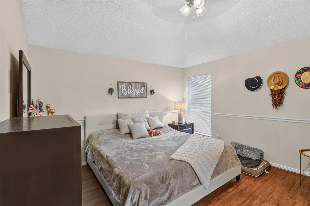 4614 Sunshine Drive Sugar Land, TX 77479