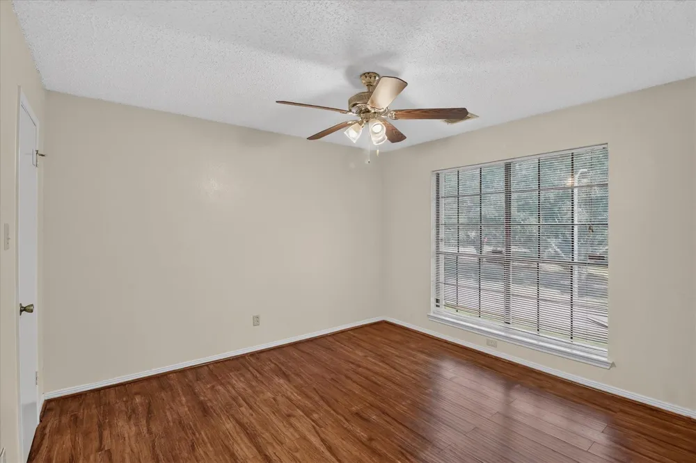 4614 Sunshine Drive Sugar Land, TX 77479