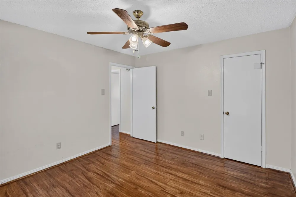 4614 Sunshine Drive Sugar Land, TX 77479