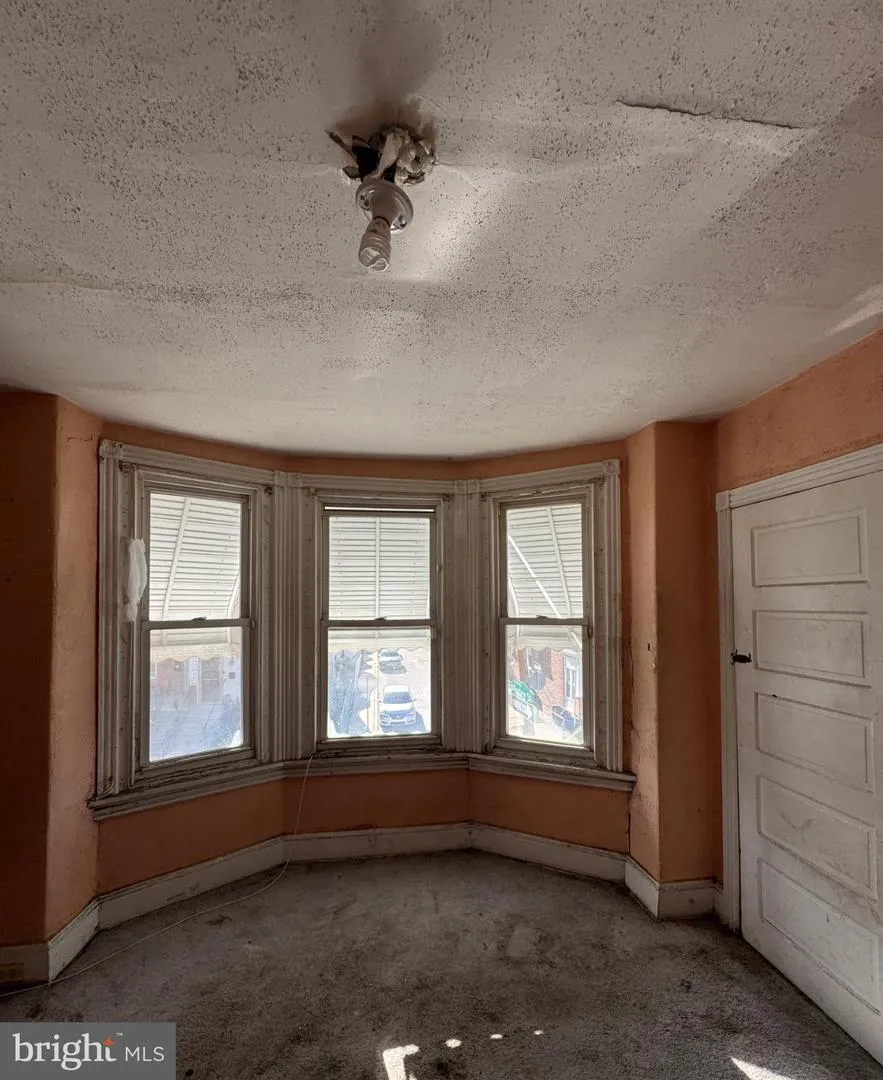5747 BEECHWOOD STREET Philadelphia, PA 19138
