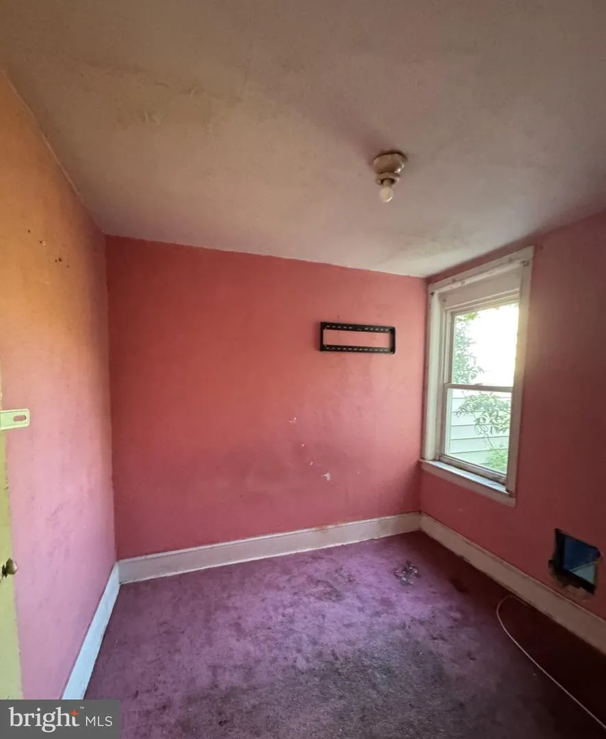 5747 BEECHWOOD STREET Philadelphia, PA 19138