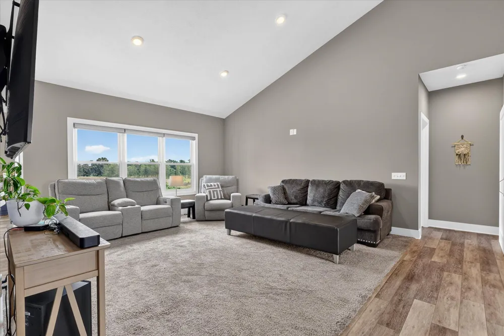 11290 Stout Avenue NE Rockford, MI 49341