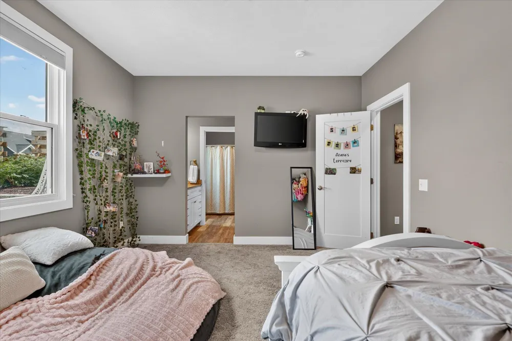 11290 Stout Avenue NE Rockford, MI 49341