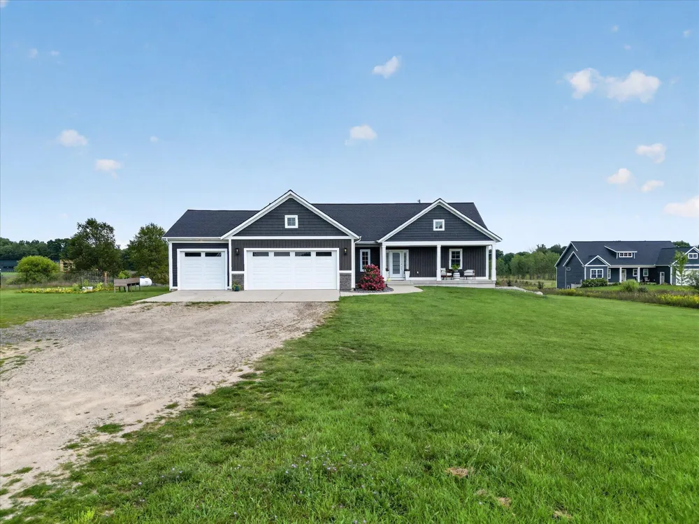 11290 Stout Avenue NE Rockford, MI 49341