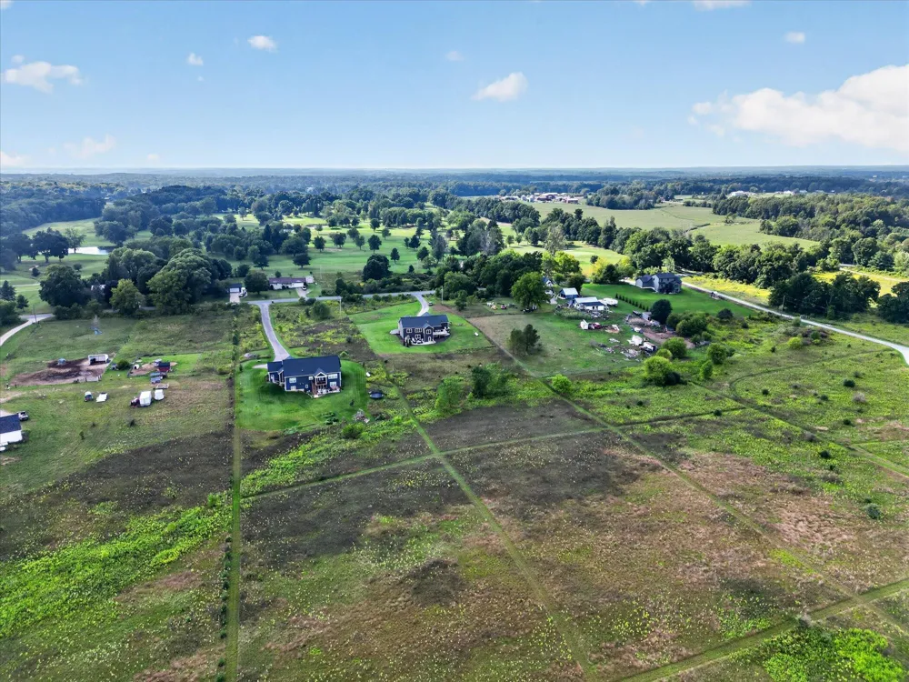 11290 Stout Avenue NE Rockford, MI 49341
