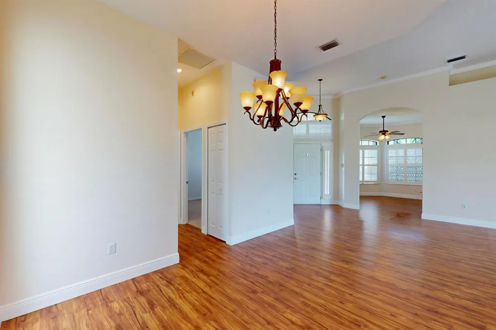 433 SW JEFFERSON CIRCLE Port St. Lucie, FL 34986