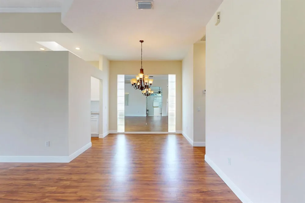 433 SW JEFFERSON CIRCLE Port St. Lucie, FL 34986