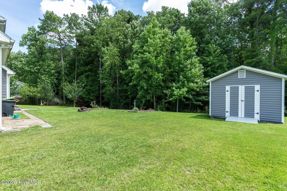 301 Palisades Way New Bern, NC 28560