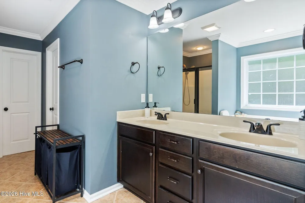 301 Palisades Way New Bern, NC 28560