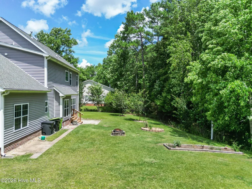 301 Palisades Way New Bern, NC 28560