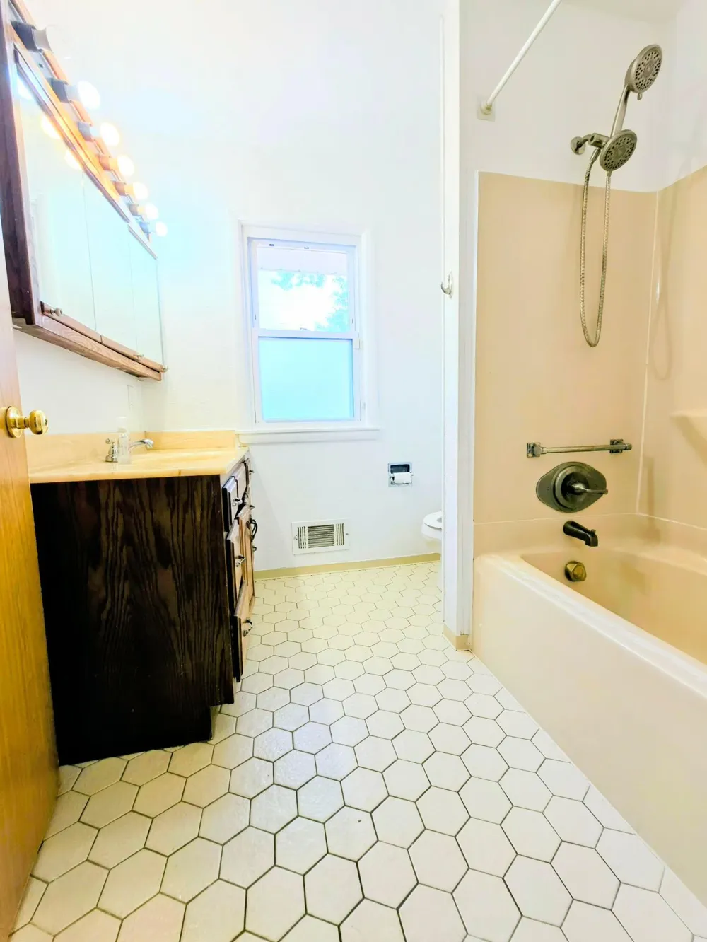 1515 Birmingham Street Saint Paul, MN 55106