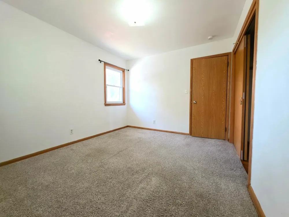 1515 Birmingham Street Saint Paul, MN 55106
