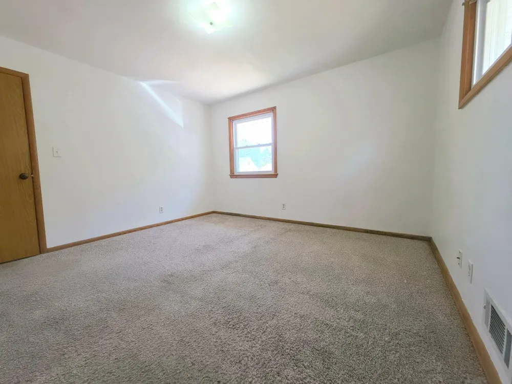 1515 Birmingham Street Saint Paul, MN 55106