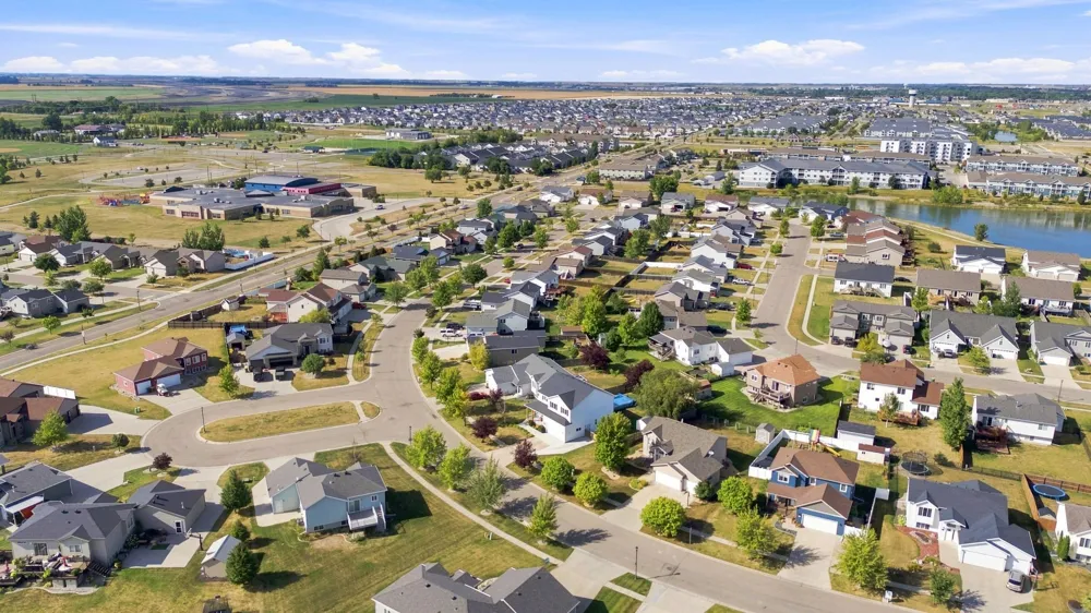 730 36th Avenue W West Fargo, ND 58078