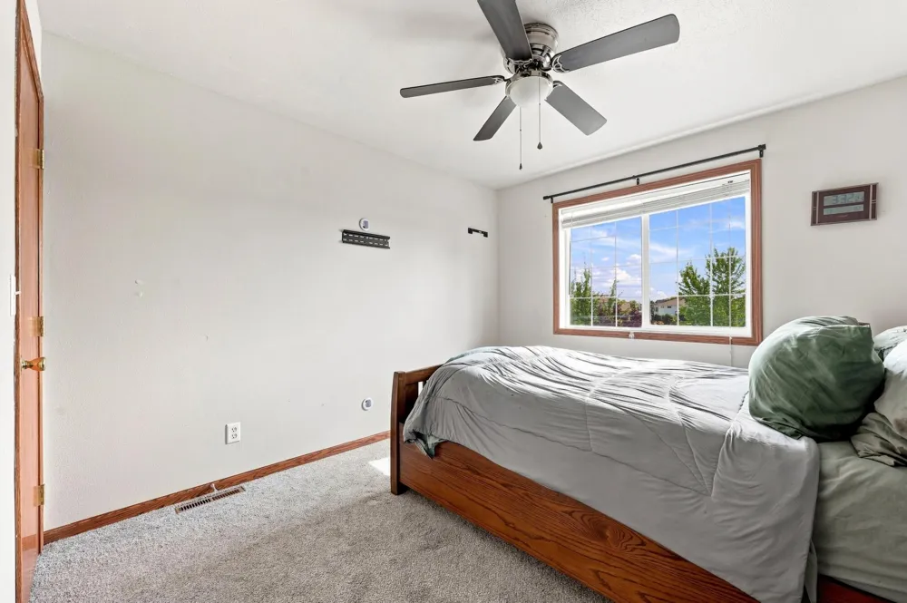 730 36th Avenue W West Fargo, ND 58078