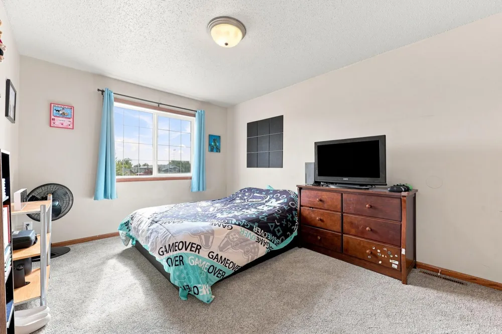 730 36th Avenue W West Fargo, ND 58078
