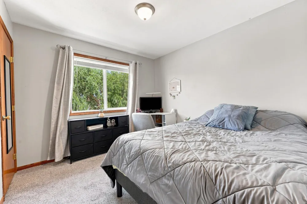 730 36th Avenue W West Fargo, ND 58078