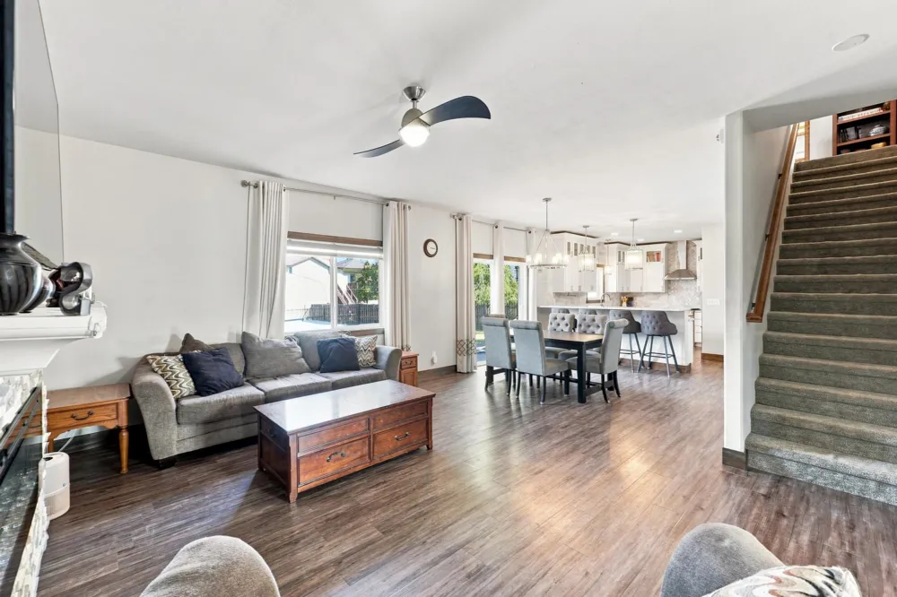 730 36th Avenue W West Fargo, ND 58078