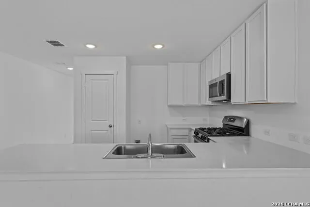 164 Juanita Way Fredericksburg, TX 78624