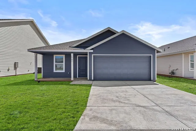 161 Juanita Way Fredericksburg, TX 78624