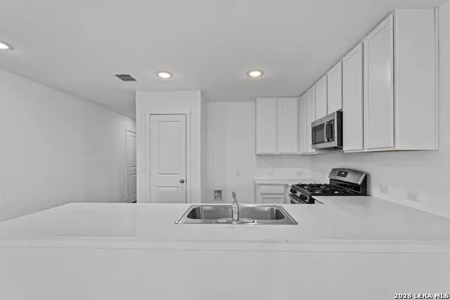 161 Juanita Way Fredericksburg, TX 78624