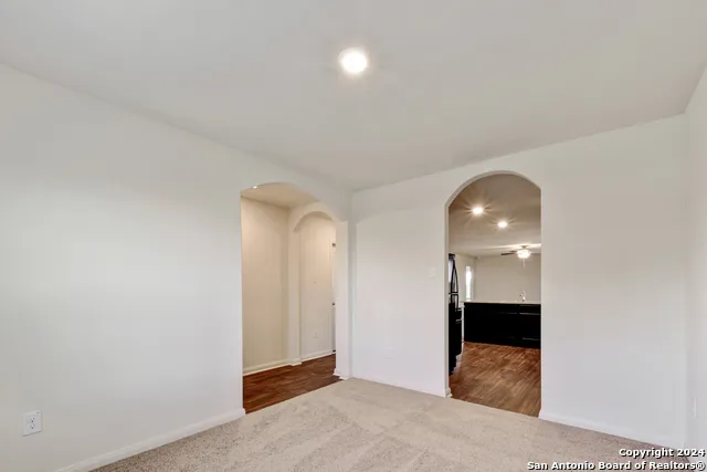 15115 Telfaire Meadow Von Ormy, TX 78073