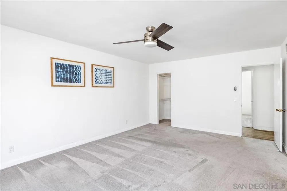 2073 Ginny Ln Escondido, CA 92025