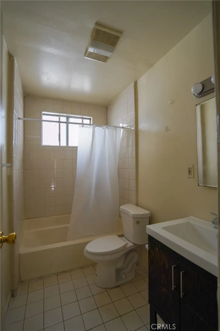 12612 Inglewood #3 Hawthorne, CA 90250