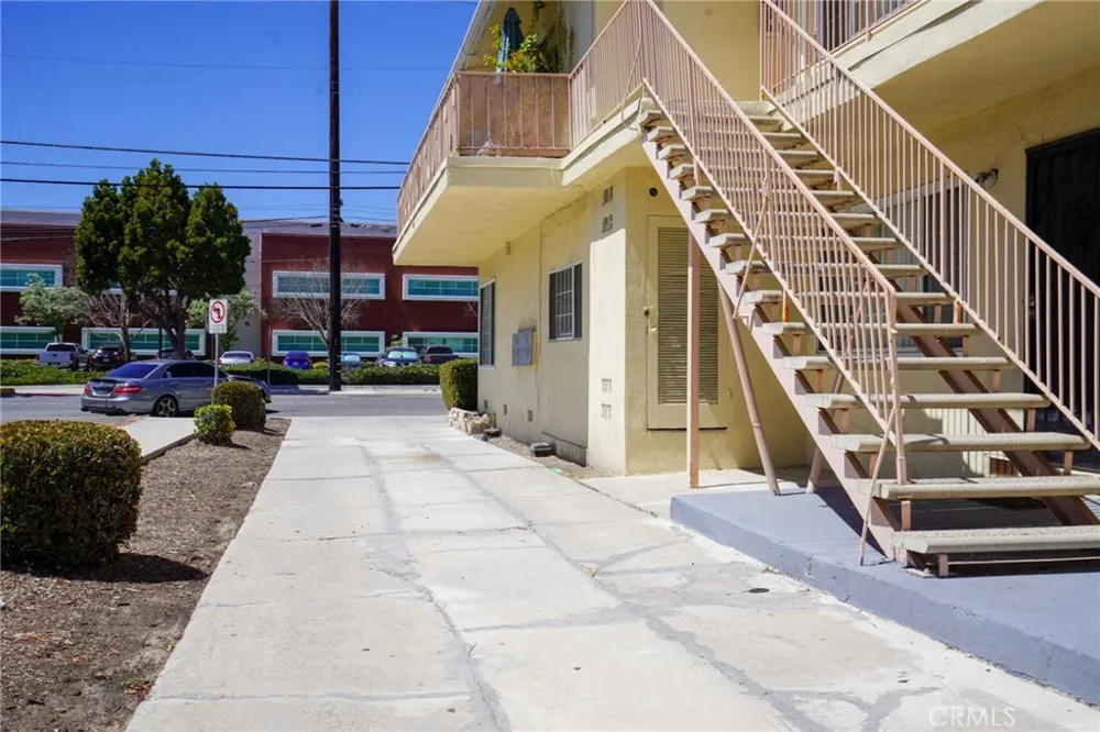 12612 Inglewood #3 Hawthorne, CA 90250
