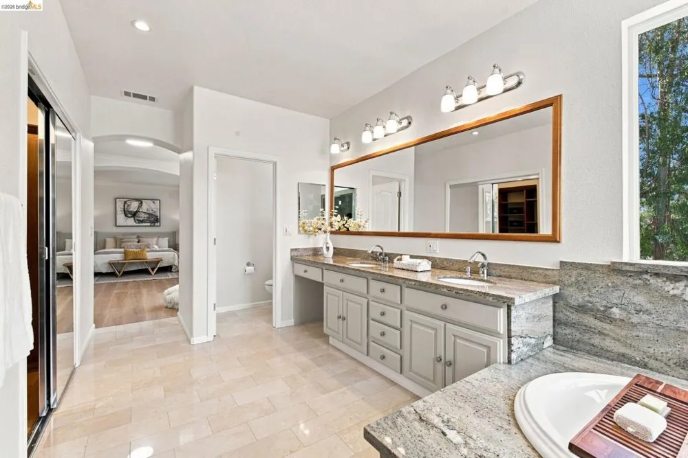 3523 Park Ridge Dr Richmond, CA 94806