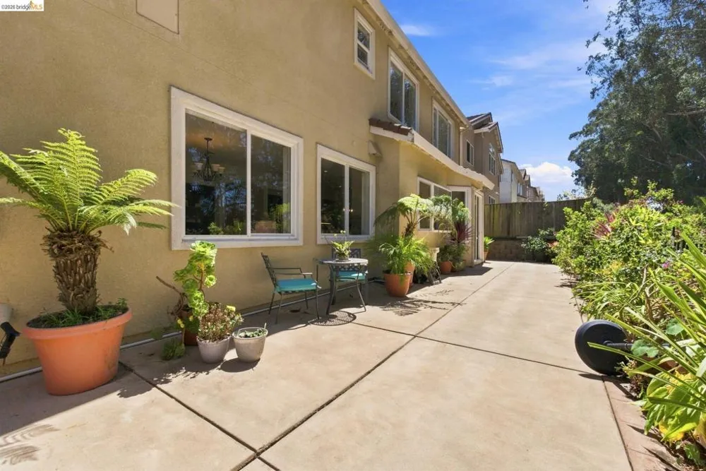 3523 Park Ridge Dr Richmond, CA 94806