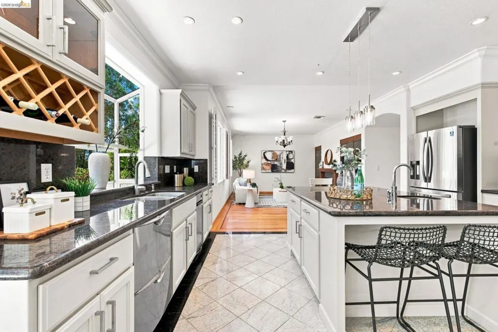 3523 Park Ridge Dr Richmond, CA 94806