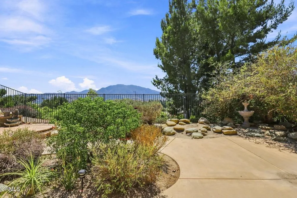 742 Buenos Tiempos Drive Camarillo, CA 93012