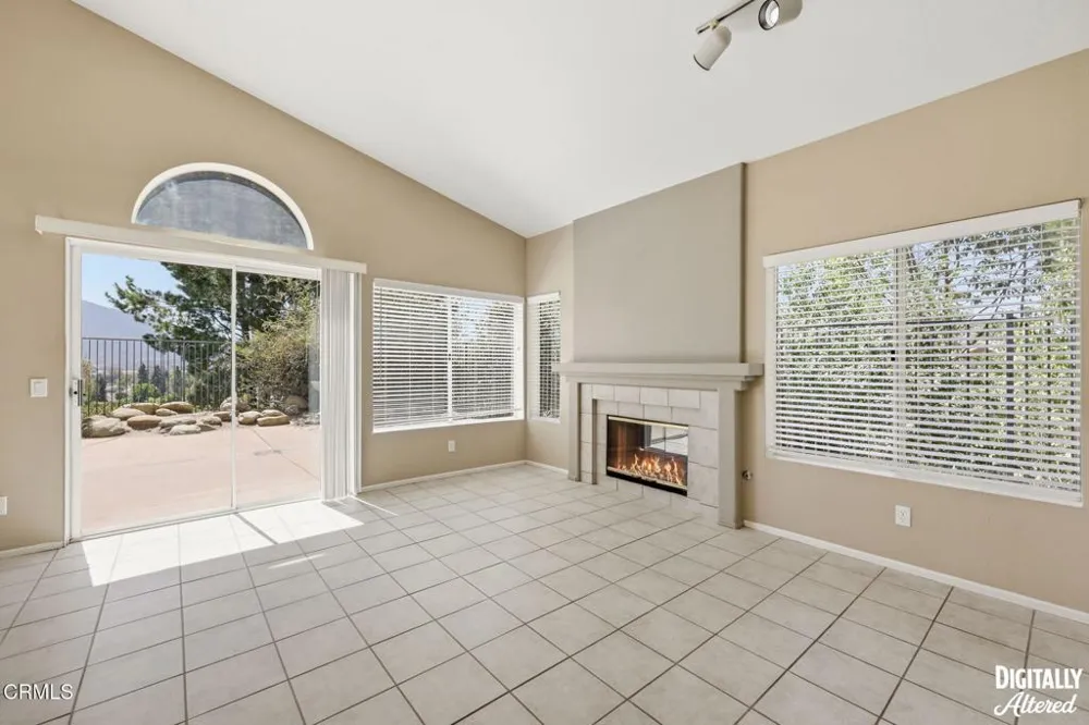742 Buenos Tiempos Drive Camarillo, CA 93012