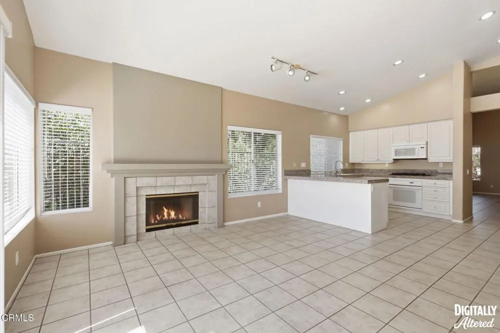 742 Buenos Tiempos Drive Camarillo, CA 93012