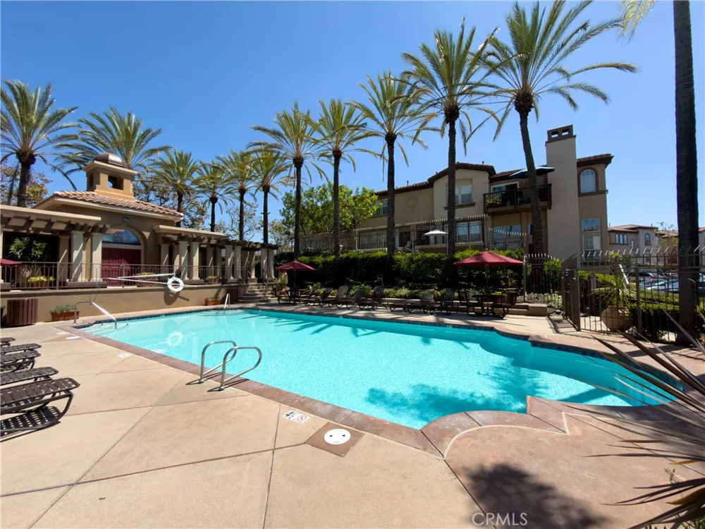 147 Montana Del Lago Rancho Santa Margarita, CA 92688