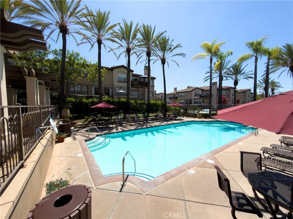 147 Montana Del Lago Rancho Santa Margarita, CA 92688