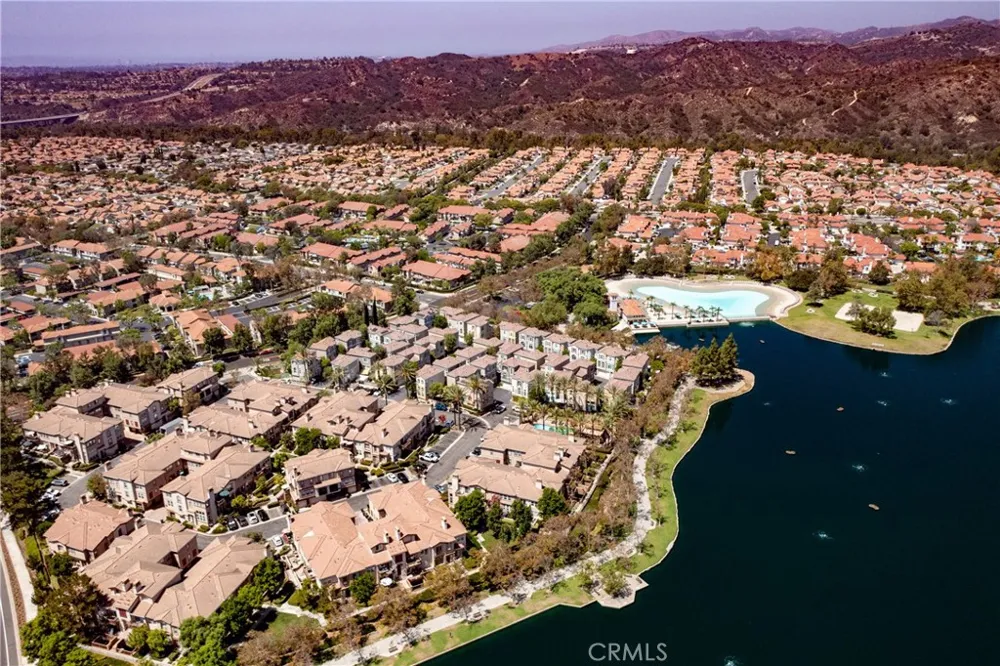 147 Montana Del Lago Rancho Santa Margarita, CA 92688