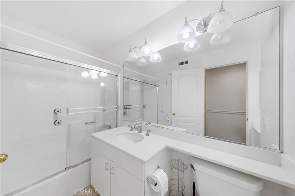 147 Montana Del Lago Rancho Santa Margarita, CA 92688