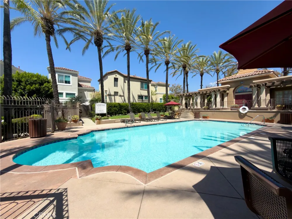 147 Montana Del Lago Rancho Santa Margarita, CA 92688